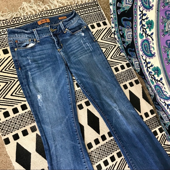 🔥EUC🌈 Seven7 Sexy Flare Distressed Jeans Seven 7 - Picture 4 of 8